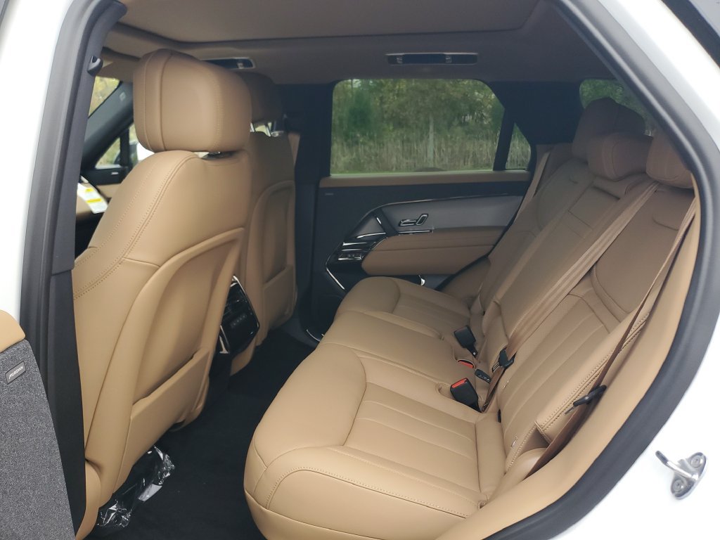 New 2027 Land Rover Range Rover Sport SE AWD/4WD image 24
