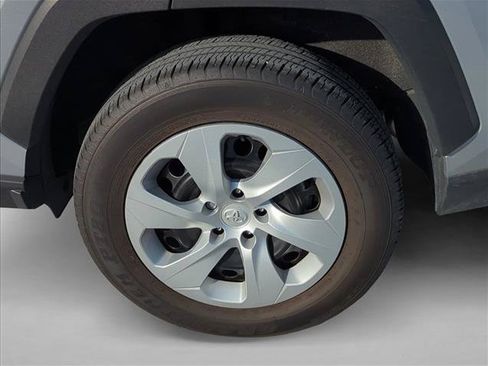 Used 2024 Toyota RAV4 LE FWD image 7