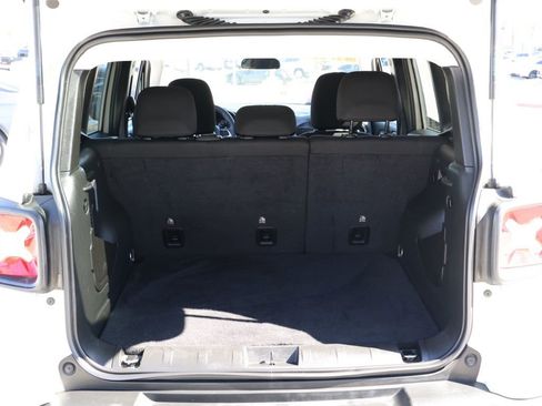 Used 2023 Jeep Renegade Latitude image 16