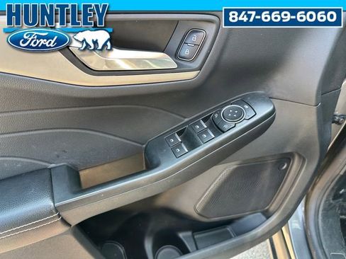 Used 2021 Ford Escape SEL w/ Class II Trailer Tow Package image 18