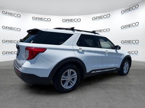 Used 2020 Ford Explorer XLT w/ Equipment Group 202A RWD image 7