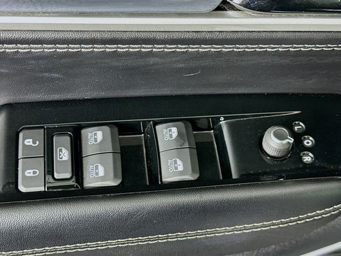 Used 2022 Jeep Wagoneer Series I w/ Rear Seat Video Group 1 image 15