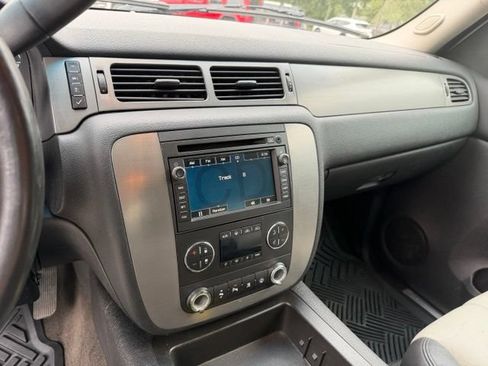 Used 2008 Chevrolet Avalanche LT w/ LT Preferred Equipment Group AWD/4WD image 21