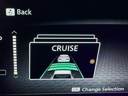 Certified 2024 Nissan Rogue SL FWD image 27