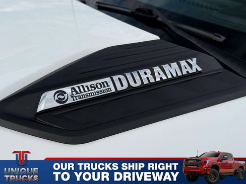 Used 2024 Chevrolet Silverado 3500 LTZ w/ LTZ Plus Package image 11