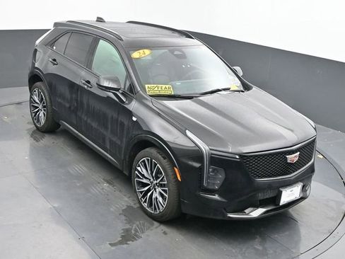 Used 2024 Cadillac XT4 Sport image 39