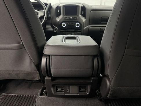 Used 2024 Chevrolet Silverado 1500 Custom image 19