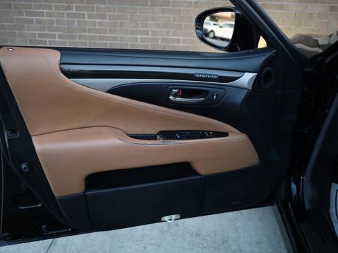 Used 2013 Lexus LS 460 4dr Sedan AWD image 14