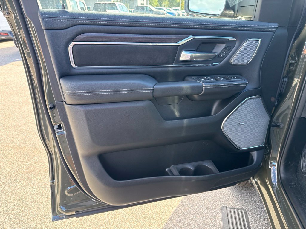 New 2027 RAM 1500 Laramie AWD/4WD image 18