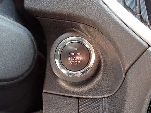 Used 2022 Subaru Forester Premium image 24