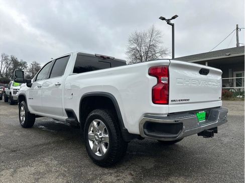 Used 2020 Chevrolet Silverado 2500 LTZ w/ LTZ Premium Package image 5