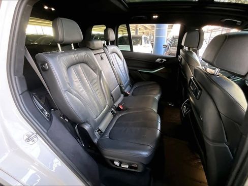 Used 2019 BMW X7 xDrive50i w/ M Sport Package image 20