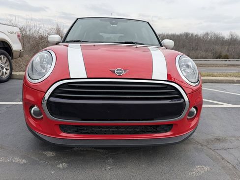 Used 2021 MINI Cooper 2-Door Hardtop image 3