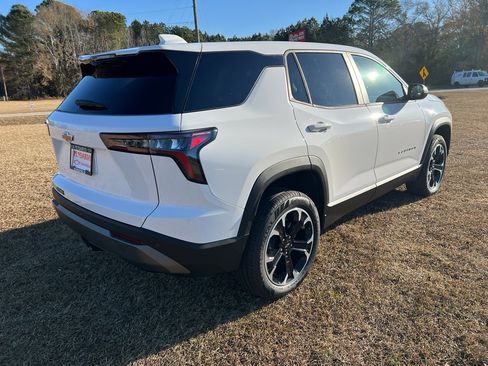 New 2026 Chevrolet Equinox LT image 26
