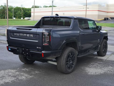 New 2025 GMC Hummer EV 2X w/ LPO, Sport Package image 3