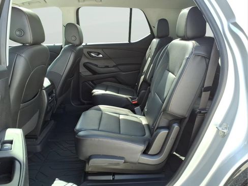 Used 2021 Chevrolet Traverse Premier w/ Redline Edition AWD/4WD image 31