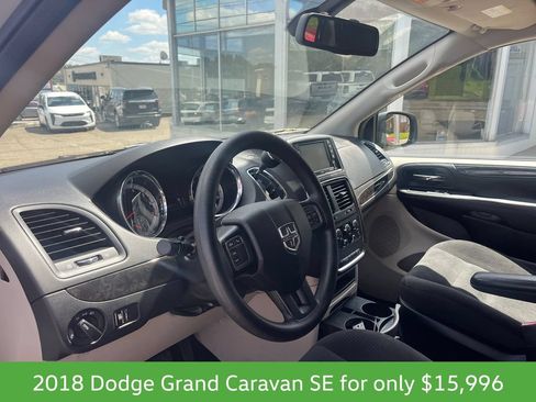 Used 2018 Dodge Grand Caravan SE w/ UConnect Hands-Free Group FWD image 14