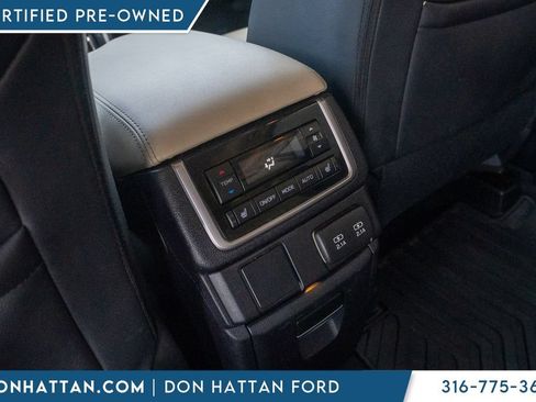 Used 2022 Subaru Ascent Limited AWD/4WD image 21