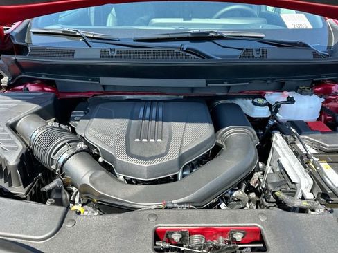 New 2025 Chevrolet Traverse LT w/ Enhanced Driving Package image 35