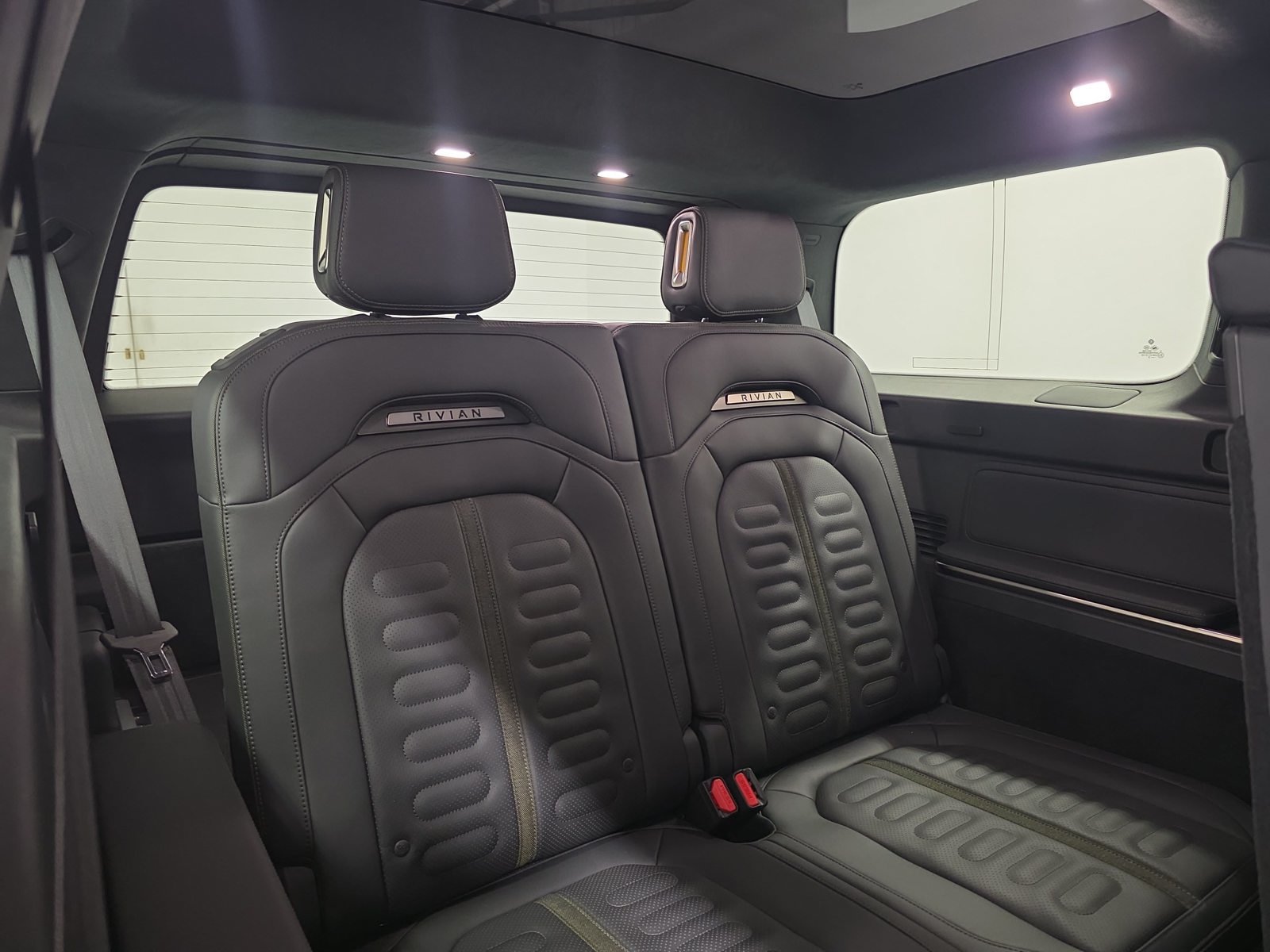 Used 2023 Rivian R1S Adventure Quad AWD/4WD image 25