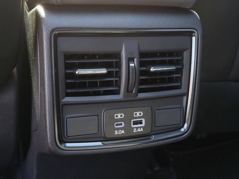 Used 2026 Subaru Forester Limited AWD/4WD image 15