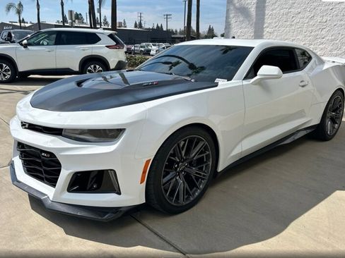 Used 2022 Chevrolet Camaro ZL1 image 1