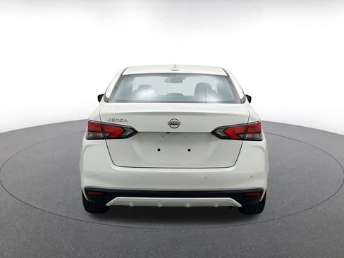 Used 2025 Nissan Versa SV FWD image 8