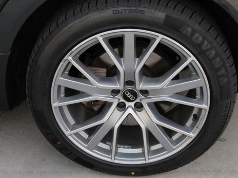 Used 2021 Audi e-tron Prestige AWD/4WD image 41