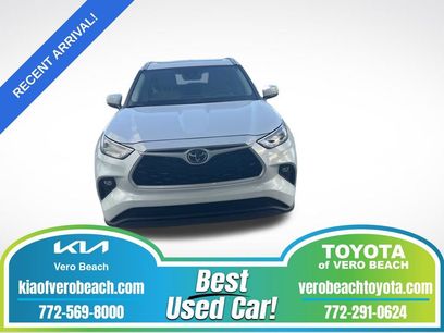 Used 2025 Toyota Highlander XLE