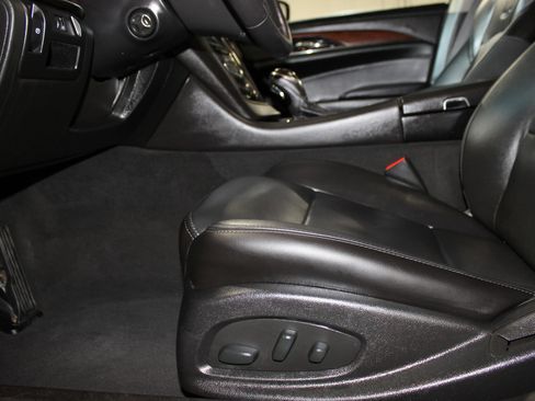 Used 2018 Cadillac CTS Luxury RWD image 27