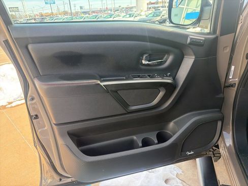 Used 2022 Nissan Titan PRO-4X w/ Pro-4x Convenience Package image 6