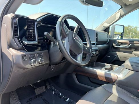 Certified 2024 GMC Sierra 3500 SLT w/ SLT Premium Package AWD/4WD image 18