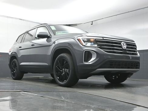 New 2026 Volkswagen Atlas SE FWD image 33