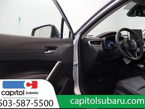 Used 2026 Toyota Corolla Cross XLE w/ Convenience Package AWD/4WD image 10