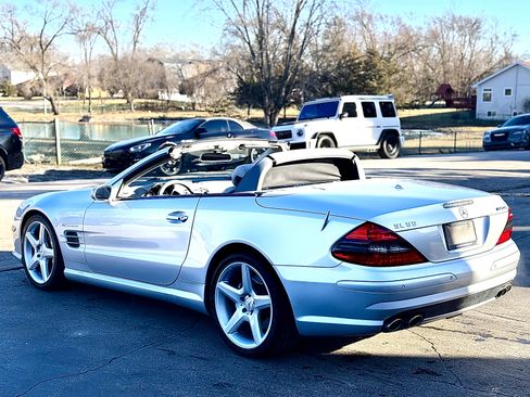 Used 2008 Mercedes-Benz SL 55 AMG w/ P1 Pkg image 11