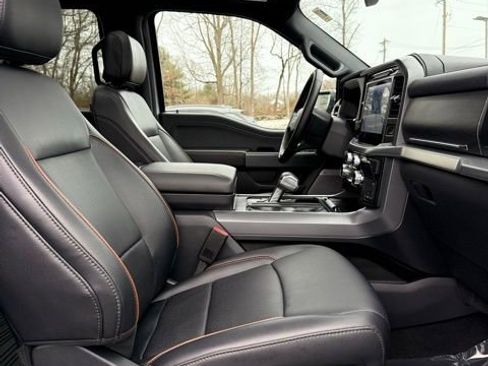 Used 2025 Ford F150 Lariat w/ Equipment Group 502A High image 19