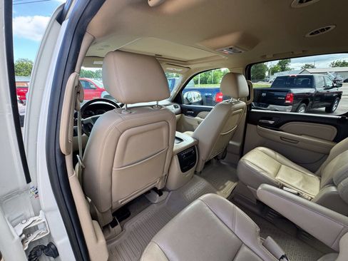 Used 2014 GMC Yukon XL Denali AWD/4WD image 30
