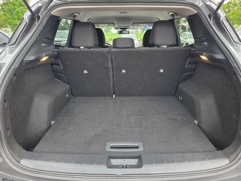 Used 2025 Nissan Kicks SV FWD image 36