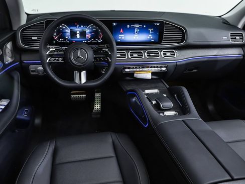 New 2026 Mercedes-Benz GLS 450 4MATIC image 6