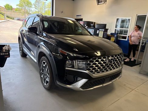 Used 2022 Hyundai Santa Fe Limited w/ Cargo Package image 3