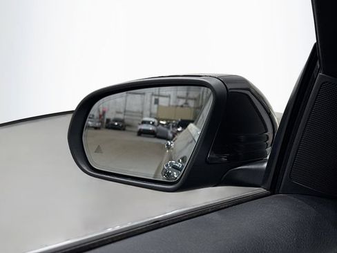 Used 2021 Mercedes-Benz GLC 300 image 37