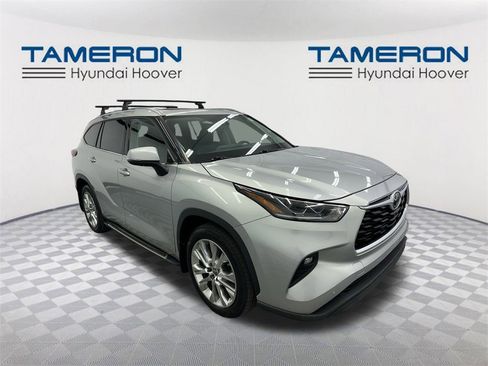 Used 2021 Toyota Highlander Limited image 7