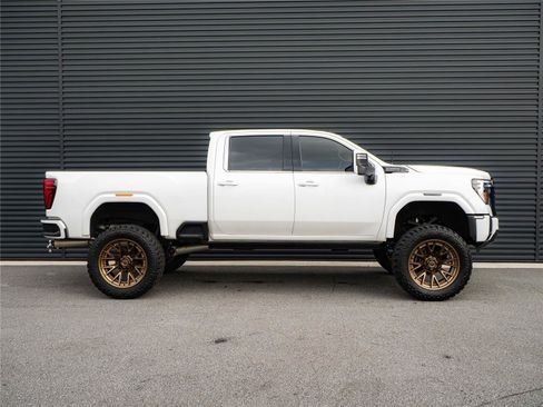 Used 2024 GMC Sierra 2500 Denali Ultimate w/ Snow Plow Prep/Camper Package AWD/4WD image 27
