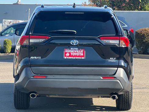 Certified 2022 Toyota RAV4 XLE AWD/4WD image 8