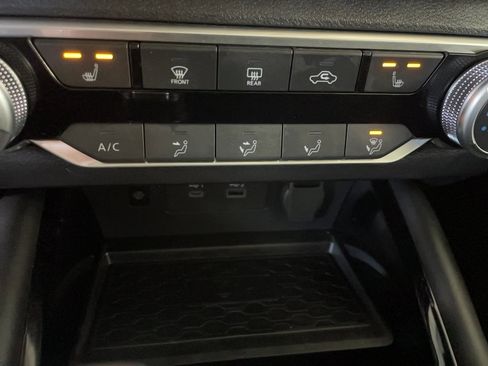 Used 2024 Nissan Altima 2.5 SV w/ SV Premium Package image 13