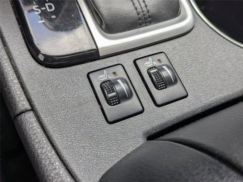 Used 2016 Toyota Highlander XLE FWD image 29