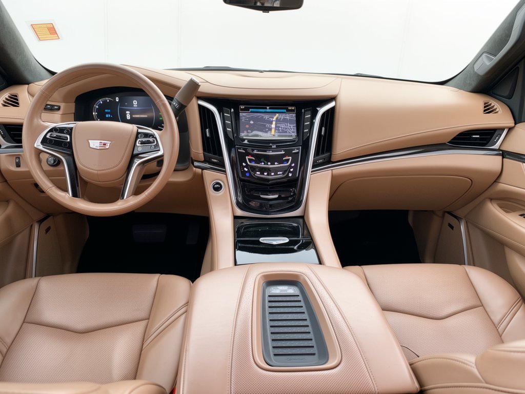 Used 2019 Cadillac Escalade Platinum AWD/4WD image 17