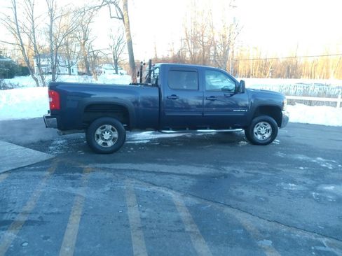 Used 2009 Chevrolet Silverado 2500 LTZ w/ Suspension Package, Off-Road image 6