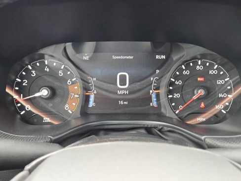 New 2026 Jeep Compass Latitude image 13