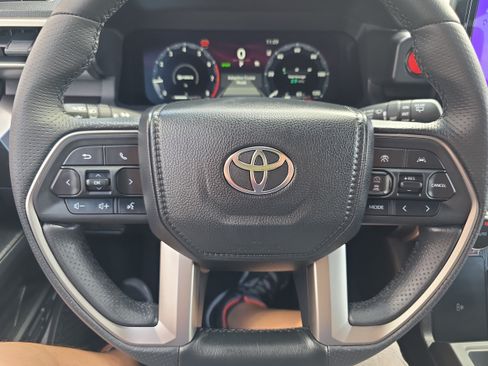 Used 2026 Toyota 4Runner TRD Off-Road Premium AWD/4WD image 22